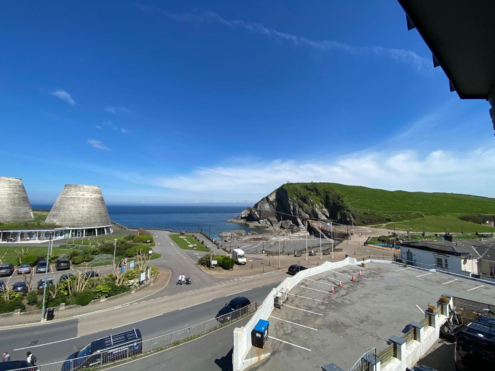 4 The View Apartments Ilfracombe - Seafront, Parking, Lift, Ev ภายนอก รูปภาพ