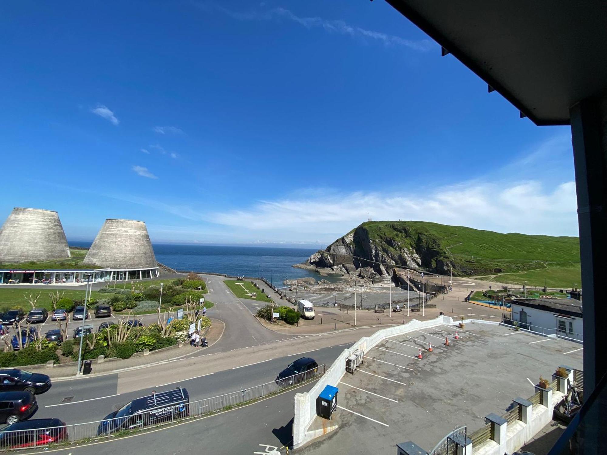 4 The View Apartments Ilfracombe - Seafront, Parking, Lift, Ev ภายนอก รูปภาพ