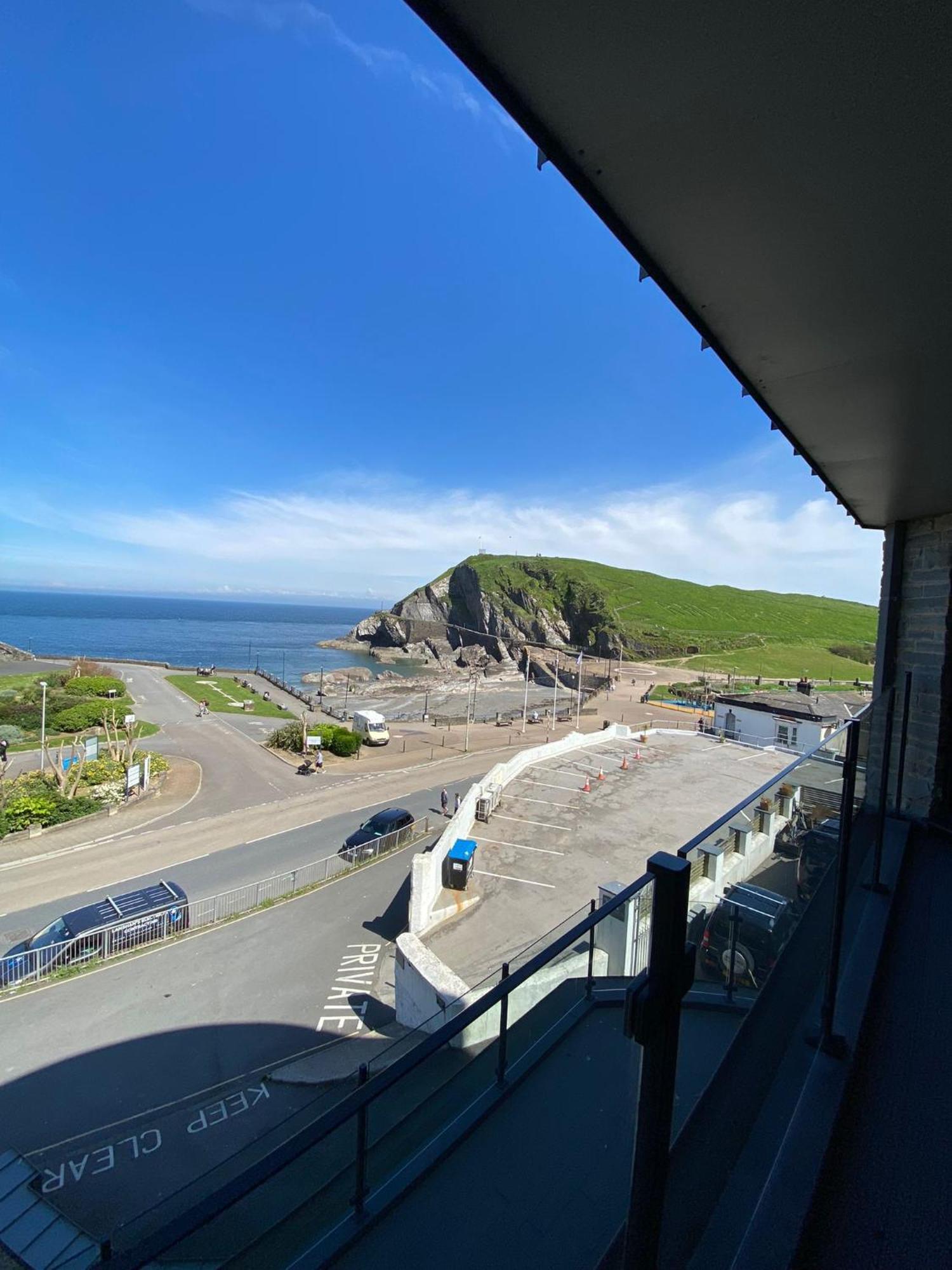 4 The View Apartments Ilfracombe - Seafront, Parking, Lift, Ev ภายนอก รูปภาพ