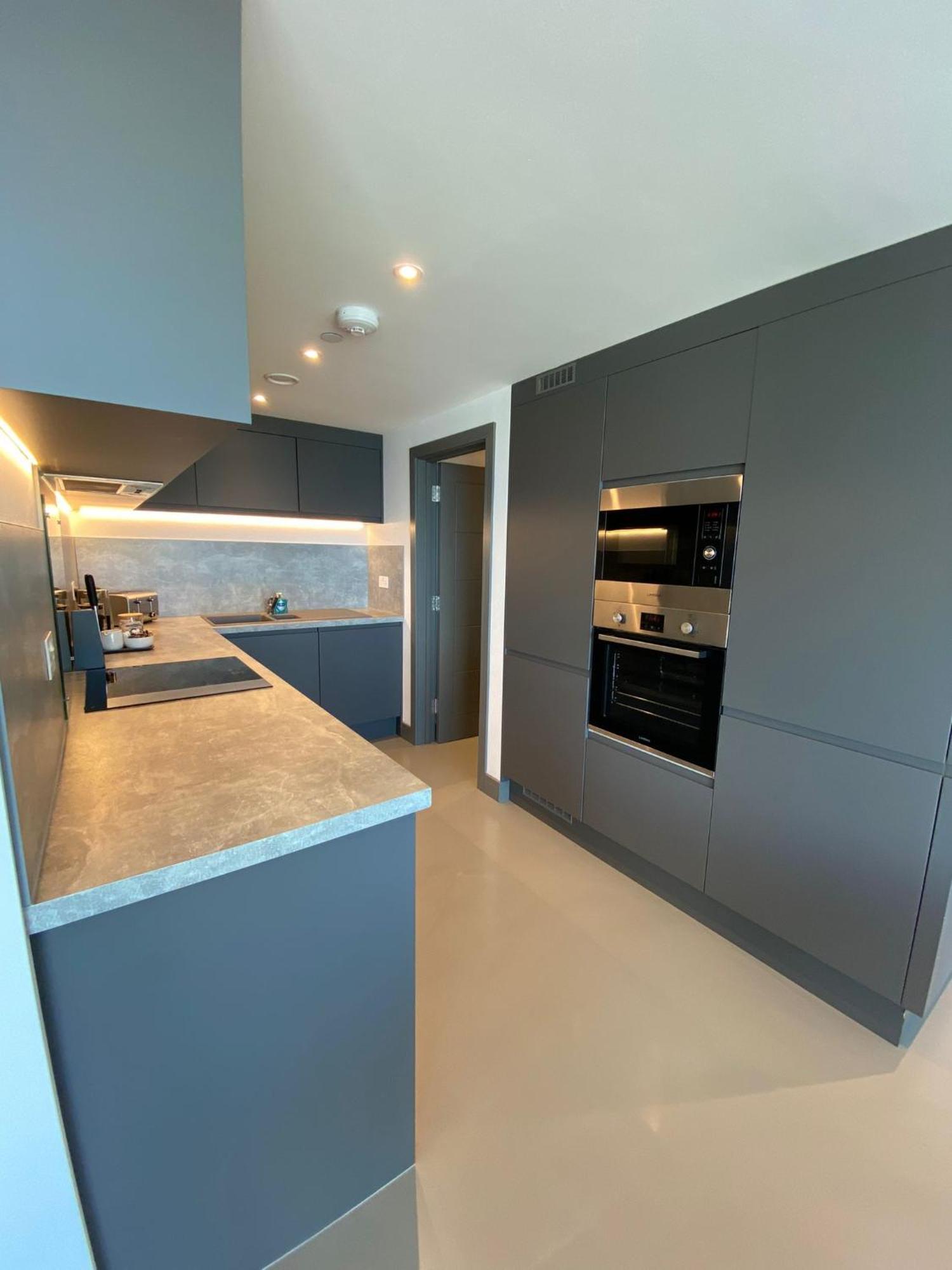 4 The View Apartments Ilfracombe - Seafront, Parking, Lift, Ev ภายนอก รูปภาพ