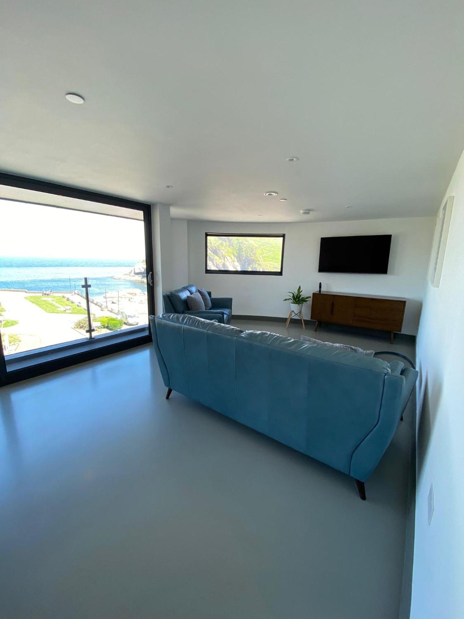 4 The View Apartments Ilfracombe - Seafront, Parking, Lift, Ev ภายนอก รูปภาพ